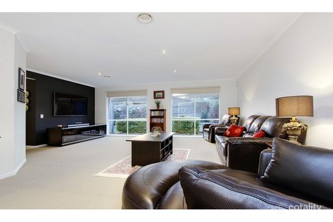 Property photo of 17 Aimee Court Mornington VIC 3931