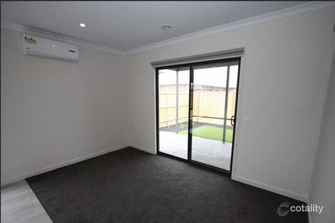 Property photo of 15 Saltmarsh Crescent Point Cook VIC 3030