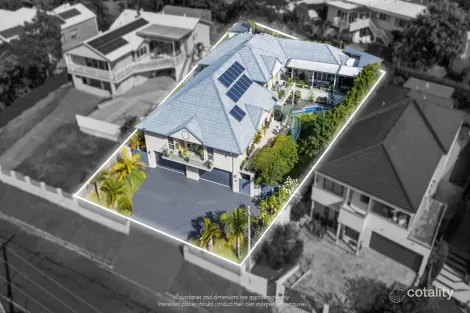 Property photo of 8 Carcoola Street Benowa QLD 4217