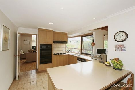 Property photo of 2 Harman Close Doncaster East VIC 3109