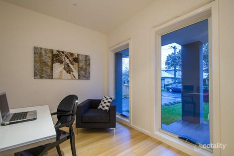 Property photo of 2/22 Laurie Street Newport VIC 3015