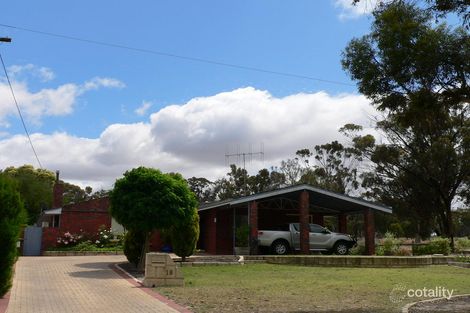 Property photo of 18 Burbidge Way Katanning WA 6317