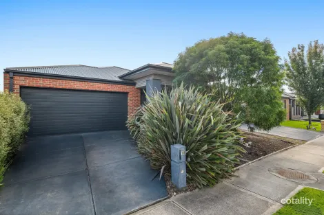 18 Straw Flower Cct, Greenvale, VIC 3059