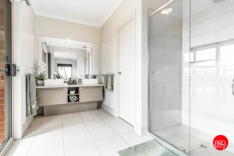Property photo of 79 Ellison Road Shelbourne VIC 3515