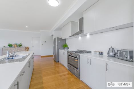 Property photo of 7 Splash Terrace Lake Coogee WA 6166