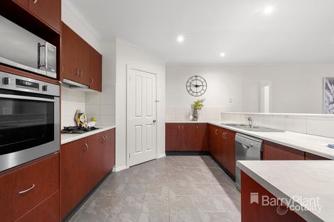 Property photo of 2 Princetown Drive South Morang VIC 3752