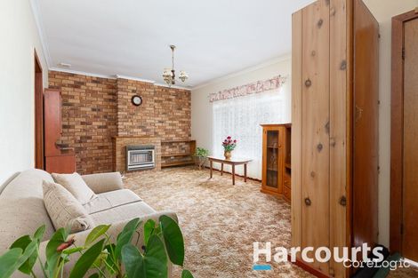 Property photo of 3 Kanooka Grove Doveton VIC 3177