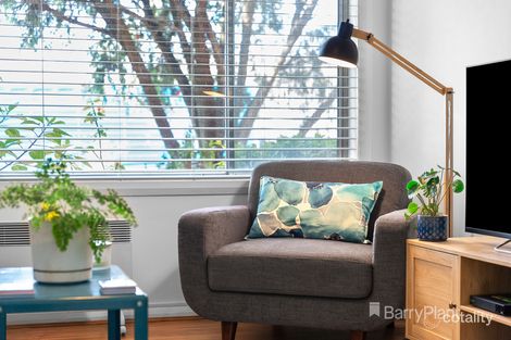 Property photo of 2/16-18 Kemp Street Thornbury VIC 3071