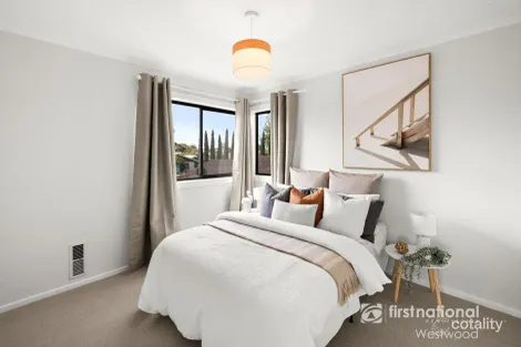 Property photo of 11 Sonia Court Werribee VIC 3030