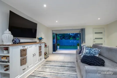 Property photo of 2/5 Terang Court Ormeau QLD 4208