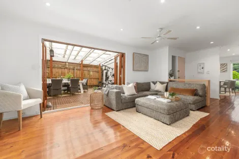Property photo of 27 Witternberg Avenue Frankston VIC 3199