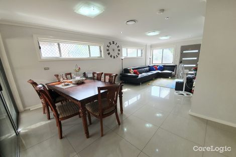 Property photo of 4/27-33 Valeria Street Toongabbie NSW 2146