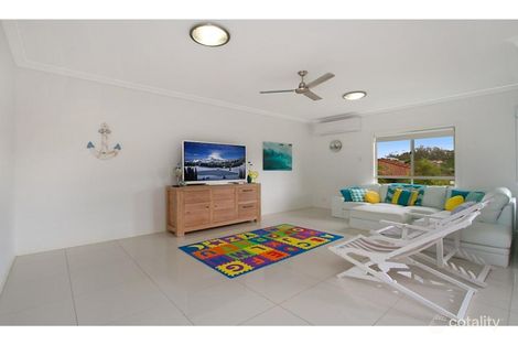 Property photo of 1/3 Mieke Court Burleigh Heads QLD 4220