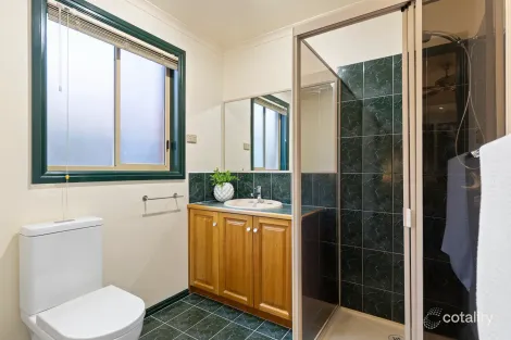 Property photo of 2 Merrill Drive Epping VIC 3076