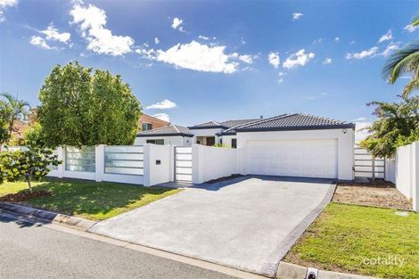 Property photo of 16 Arbuthnot Parade Benowa QLD 4217