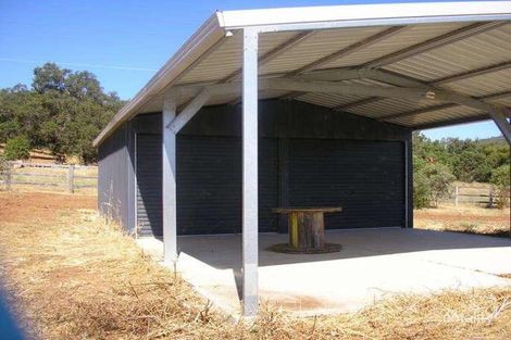 Property photo of 28 Harwood Pass Darling Downs WA 6122