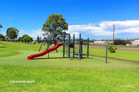 Property photo of 27 Thornbury Avenue Unanderra NSW 2526