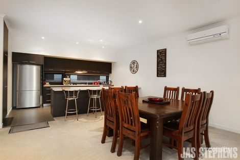 Property photo of 5 Hartman Walk Footscray VIC 3011