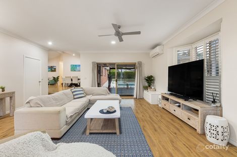 Property photo of 16 Rosedale Place Helensvale QLD 4212