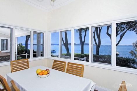 Property photo of 102 Skye Point Road Coal Point NSW 2283