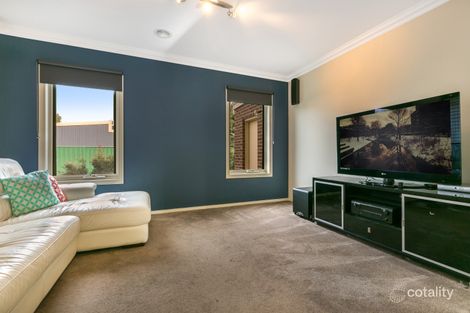 Property photo of 7 Shandon Close Cranbourne VIC 3977