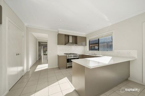 Property photo of 57 Abrus Circuit Cranbourne North VIC 3977