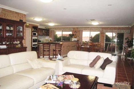 Property photo of 33 Robertson Road Kardinya WA 6163