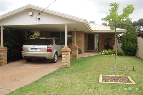 146 Campbell St, West Lamington, WA 6430