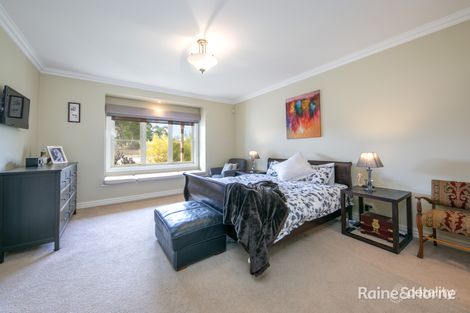 Property photo of 33 Stewarts Lane Sunbury VIC 3429
