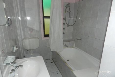 Property photo of 5 Gasmata Crescent Whalan NSW 2770