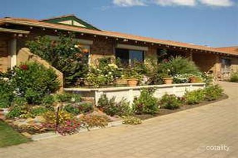 25/8 Lewington Gdns, Bibra Lake, WA 6163