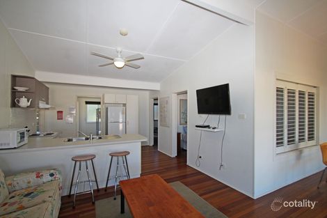 Property photo of 21 Ocean Road Brooms Head NSW 2463