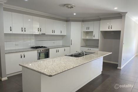 Property photo of 31 Higgins Avenue Wagga Wagga NSW 2650