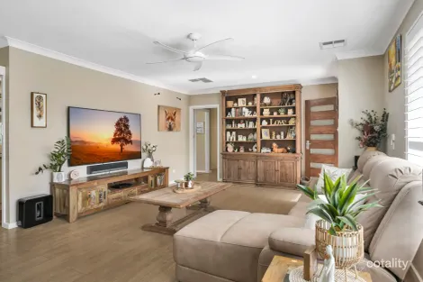 Property photo of 12 Mattiske Street Freeling SA 5372