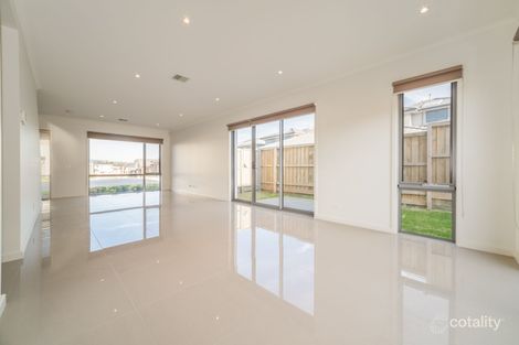 Property photo of 5 Botanic Place Wantirna South VIC 3152