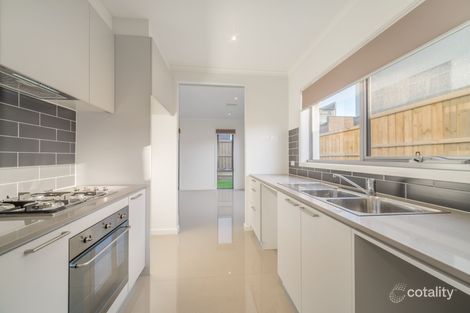 Property photo of 5 Botanic Place Wantirna South VIC 3152