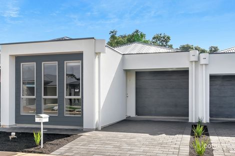 Property photo of 66 Harriet Circuit Regency Park SA 5010