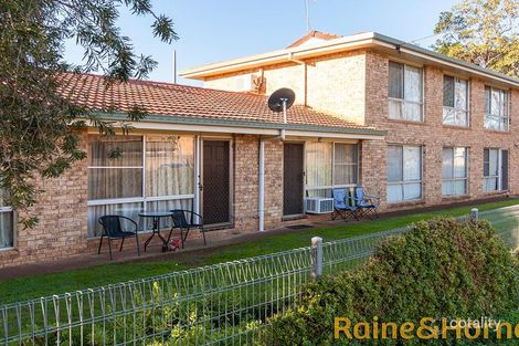 2/8 Reakes Ave, Dubbo, NSW 2830