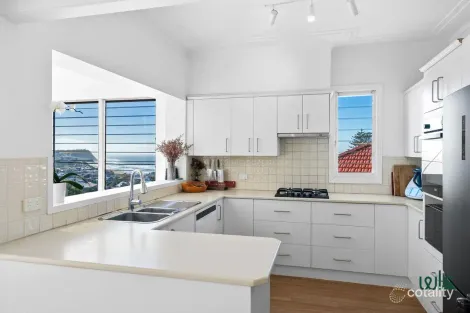 Property photo of 31 Scenic Drive Merewether NSW 2291