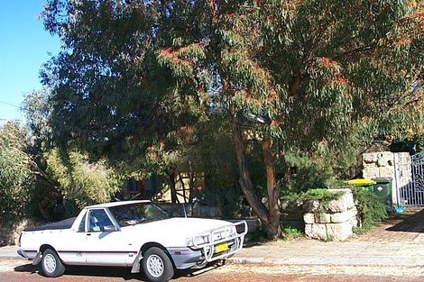 77 Wood St, White Gum Valley, WA 6162