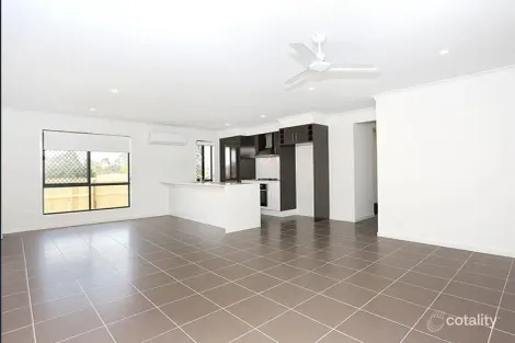 Property photo of 42 Greenhaven Circuit Narangba QLD 4504