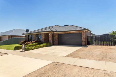 Property photo of 21 Sunningdale Boulevard Tatura VIC 3616
