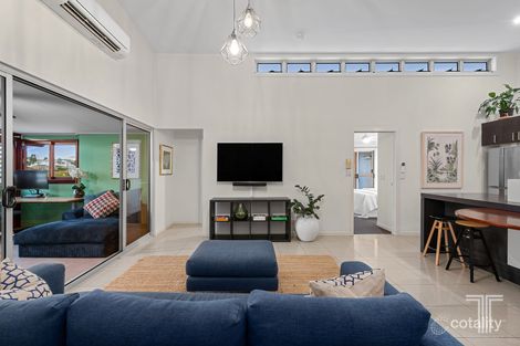 Property photo of 2/2 Birch Street Greenslopes QLD 4120