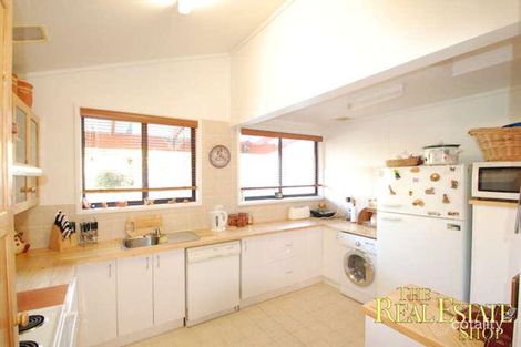 Property photo of 10 Buckley Circuit Kambah ACT 2902