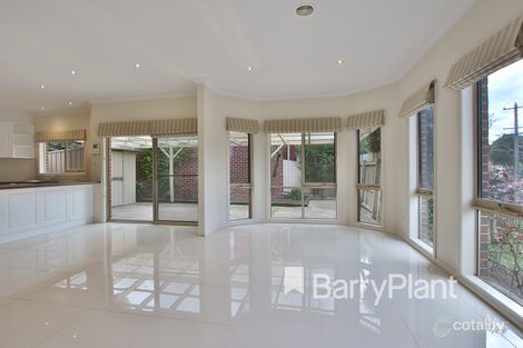 Property photo of 1/69 Russell Crescent Doncaster East VIC 3109
