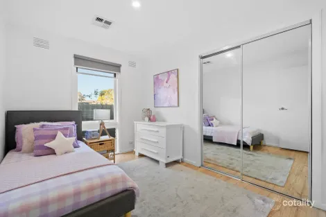 Property photo of 10 Bexsarm Crescent Rowville VIC 3178