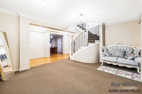 Property photo of 11 Mayfair Place Stretton QLD 4116