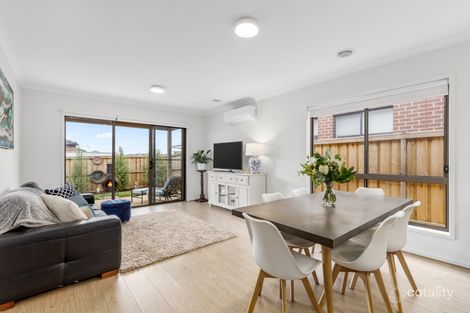 Property photo of 9 Honeyeater Way Mount Duneed VIC 3217