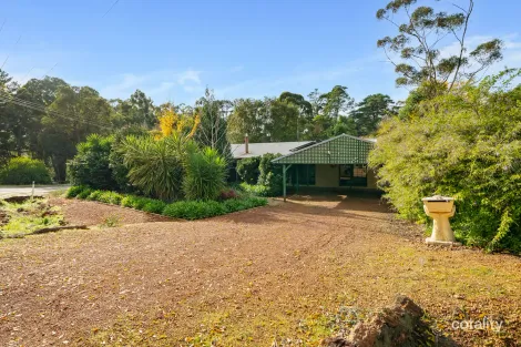 Property photo of 16 Harris Place Jarrahdale WA 6124