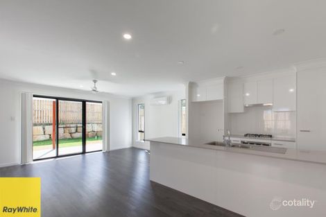 Property photo of 18 Sky Crescent Pimpama QLD 4209